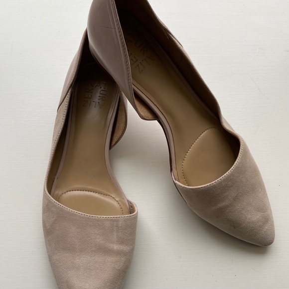 Naturalizer Suede Leather Flat - Picture 2 of 11